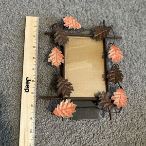 Leaf picture frame